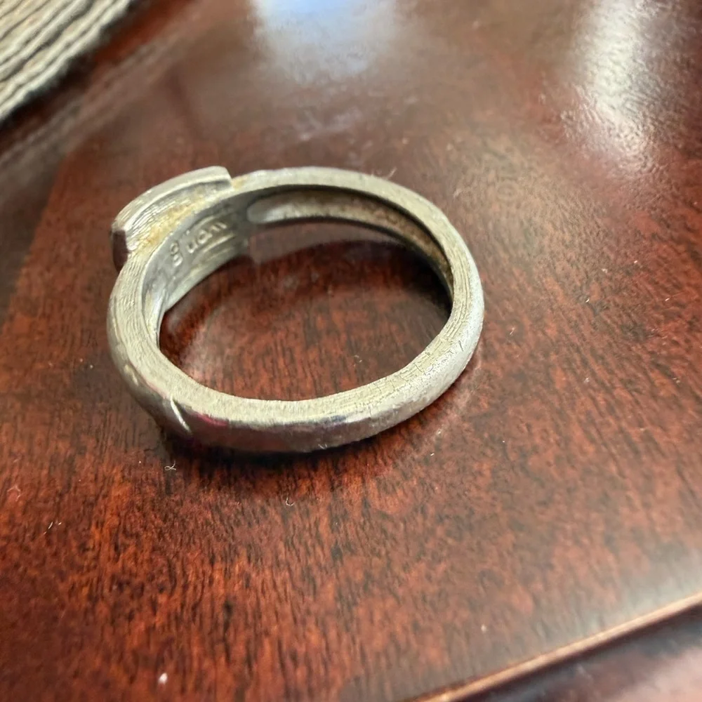 Vintage Avon Ring Size 7.5